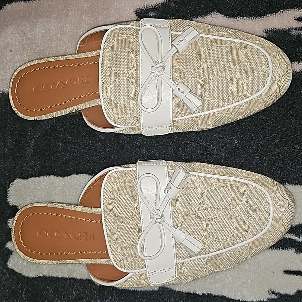 Coach cream/ivory mules